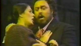 Video Leila Guimarães amp Pavarotti  La Bohème Act 1 Final LIVE [upl. by Farrel]