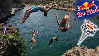 Saut de falaise à Polignano a Mare la ville des PLONGEONS  Compétition Red bull [upl. by Innig451]