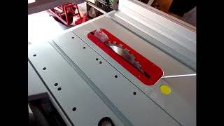 Table Saw Bosch GTS 10 XC blade change [upl. by Strong622]