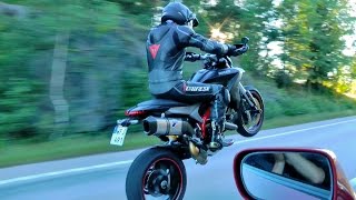 Single Turbo Supra 580 hp vs Ducati Hypermotard 821 [upl. by Kaela910]