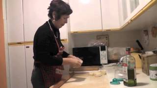 HOW TO COOK CROSTOLO CON LA POLENTA [upl. by Jaf873]