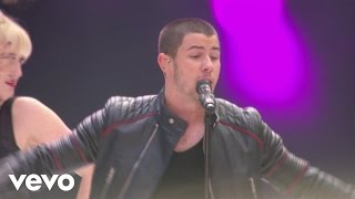 Nick Jonas  Jealous Live At Capital Summertime Ball 2015 [upl. by Oinotla]