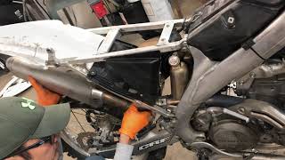 How to install carburator of a honda crf450r 2002 200320042005200620072008 [upl. by Fanchan]