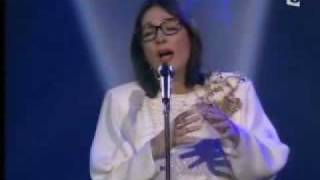 Nana Mouskouri  Ave María  Live [upl. by Arihsat961]