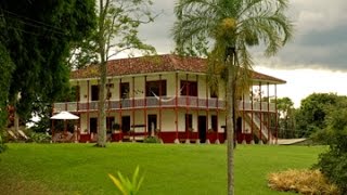 Finca Villa Nora  Eje Cafetero Quindio Colombia desde el Aire Vista del cielo con Drone [upl. by Neelasor95]