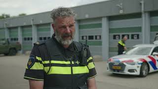 Leren rijden binnen de politie je moet het maar kunnen  RijschoolPro Reportage [upl. by Toney]