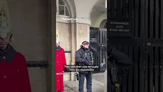 Armed police officer shuts down tourists heckling Kings Guard [upl. by Chemarin]