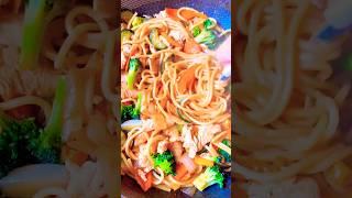 Easy Chicken Lo Mein Recipe  Quick amp Delicious Weeknight Dinner [upl. by Schaab969]