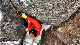 Repentance Chockstone left or right  Cathedral Ledge Ice Climbing [upl. by Naletak]