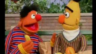 Bert amp Ernie  Fruitvriendjes [upl. by Dnesnwot]