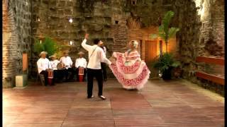 Baile típico de Panamá quotEl Puntoquot [upl. by Ojahtnamas761]