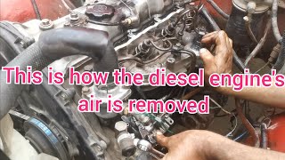 This is how the diesel engines air is removed  Toyota hilux diesel engine  Toyota 2l engine start [upl. by Eudora]