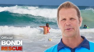 Bondi Lifeguard Singlets Rescues A Patient With A Tube [upl. by Yttisahc980]