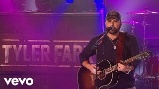 Tyler Farr  A Guy Walks Into a Bar Live [upl. by Nitsuj663]