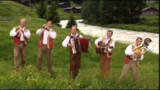 Austrian Folk Music  quotMei Muata und mei Votaquot  Goldried Quintett [upl. by Rosco]