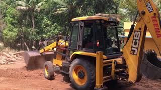 jcb 3dx backhoe levelling land [upl. by Dessma701]