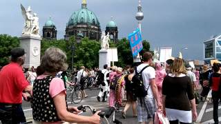 EAT PEACE  Veggie Parade Berlin 2012 [upl. by Natsuj]