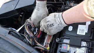 How to remove the ECU from a SLK r170 or Crossfire r193 [upl. by Elbring]