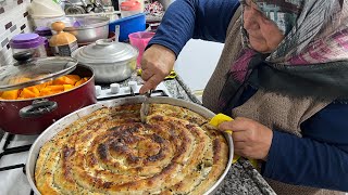 Patatesli ve ıspanaklı börek yağlama öğlen yemeği [upl. by Yedsnil409]