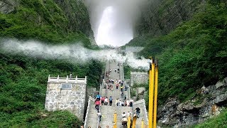 आखिरकार मिल ही गया स्वर्ग जाने वाला रास्ताThe Gate To Heaven Discovered In China  Tianmen Mountain [upl. by Ennayehc]