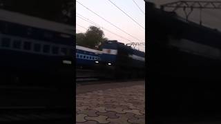 1022 Mumbai bound indrayani Express at Chinchwad railway indianrailways train [upl. by Jimmie]