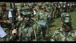 La vida en las entrañas del batallón Soldado por tres días [upl. by Landbert]