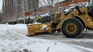 Cat wheel loader 950M Plowing residential streets in Britannia [upl. by Uzzi189]