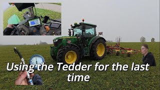 Using this Tedder for the last time I Pöttinger hit 690 I John Deere 6125R [upl. by Niels]