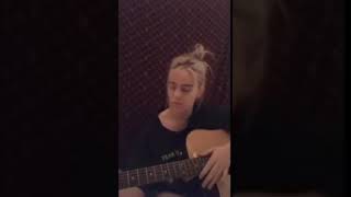 Billie Eilish cantando en español😍 [upl. by Snowman]