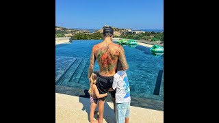 Vittoria Ferragni in vacanza con Fedez e Leo [upl. by Walford]