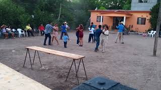 Baile con fara fara hermanos flores [upl. by Nilpik]