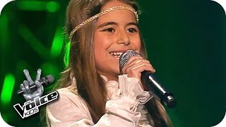 Pocahontas  Farbenspiel des Winds Magdalina  The Voice Kids 2016  Blind Auditions  SAT1 [upl. by Idieh]