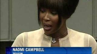 Naomi Campbell als Zeugin vor SierraLeoneSondertribunal [upl. by Amatruda18]