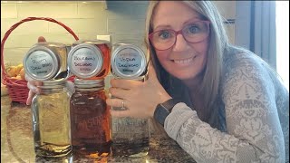 How to make Homemade Vanilla Extract  BOURBON  VODKA  RUM [upl. by Annadiana]