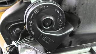 2012 Kia Picanto 12 EX  FIAMM Horn Demo [upl. by Elbag]