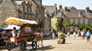 Locronan  Un village hors du temps [upl. by Desdee]