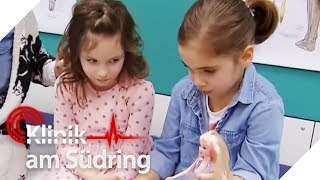 Unzertrennliche Freundinnen Nina und Anni kleben sich aneinander  Klinik am Südring  SAT1 TV [upl. by Anibur]