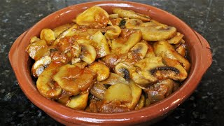 Champiñones a la andaluza  Cocina andaluza y española [upl. by Aitnis557]