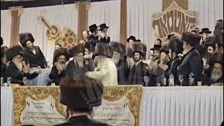 Satmar Rebbe R’ Zalmen Leib Dances With Viznitz Williamsburg Rebbe At The Wedding Of His Grandchild [upl. by Dalenna]