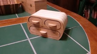 Making a Scroll Saw Box [upl. by Martainn486]