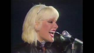 Donatella Rettore  Splendido splendente  Festivalbar 1979 stereo remaster [upl. by Ydnes]