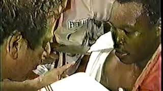 Larry Holmes vs Michael Spinks 1 [upl. by Niehaus]