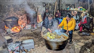 Se lucieron en MICHOACÁN con la NOCHE DE MUERTOS  Ofrendas amp Gastronomía [upl. by Inatsed87]