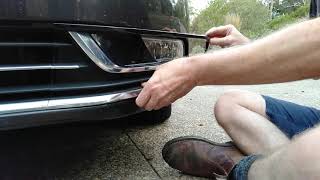 Passat 2011 replace DRL Daytime running light at bumper [upl. by Kceb22]