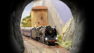 Le Plus Grand Réseau de Trains Miniatures Ho de la Côte dAzur Superb rail network in French Riviera [upl. by Eiahpets]