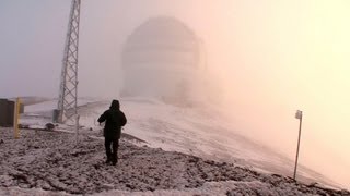 Snow in Hawaii  Mauna Kea [upl. by Elokyn]