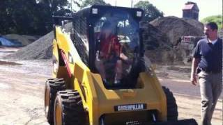 Brand New Cat 262 C Skid Steer Tutorial [upl. by Diarmit]