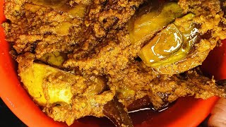 महाराष्ट्रीयन भरली वांगी  Bharli Vangi Recipe  Stuffed Brinjal [upl. by Ateuqal467]