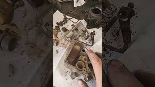 funfact about carburetors vs fuel injection [upl. by Amedeo946]