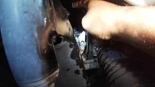 HOW TO CHECK TRANSMISSION FLUID LEVEL ON 2017 JEEP RENEGADE NO DIP STICK [upl. by Aicilas507]